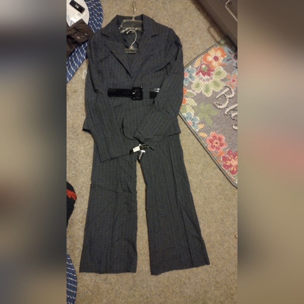 2 piece BCX suit outfit